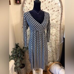 Black & White Polka-Pattern V-Neck Women's Dress